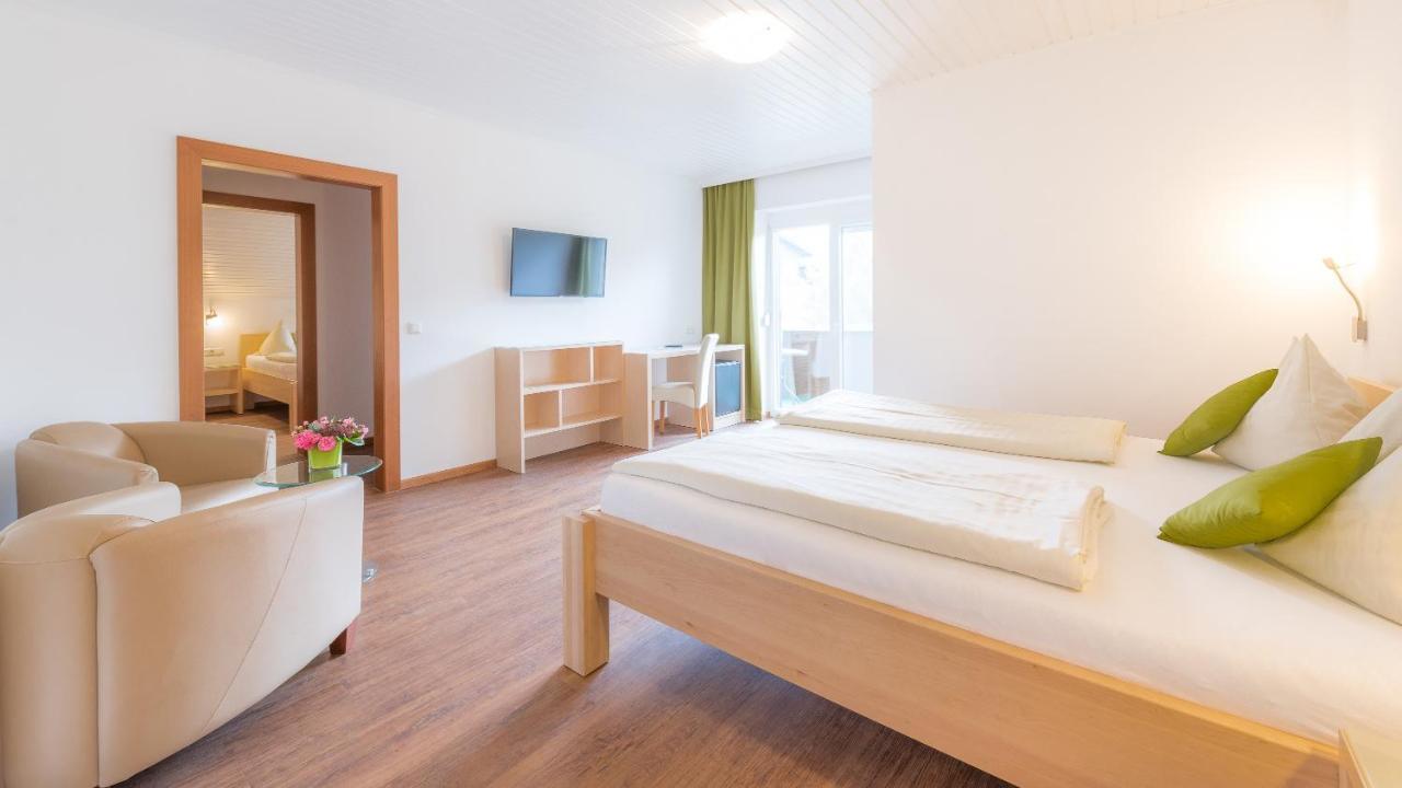 Golf-Tennis-Wellnesshotel Mori Sankt Kanzian am Klopeiner See Exterior photo